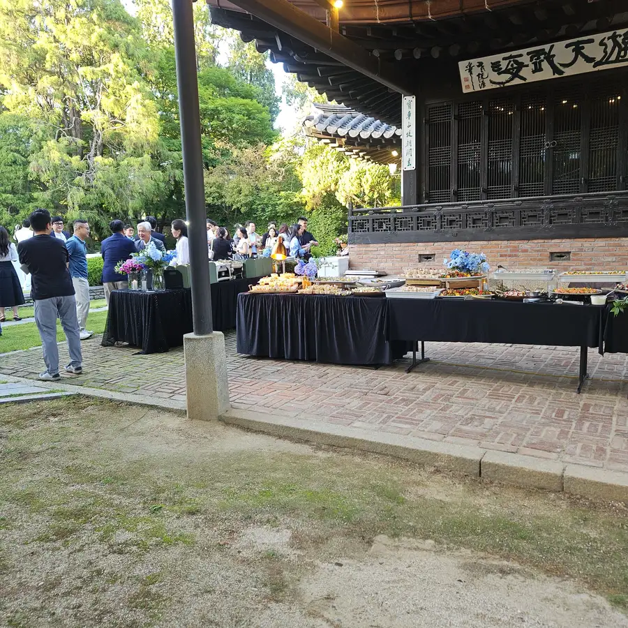 켈로그경영대학원 동문회 다과 구성